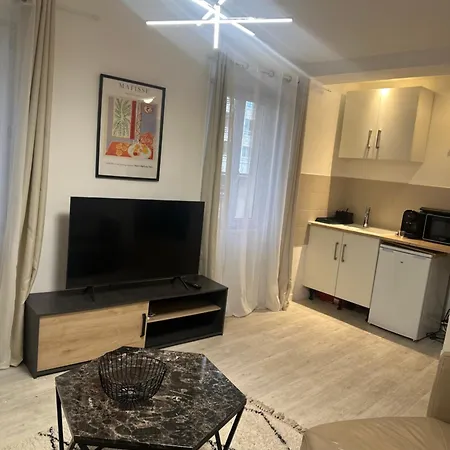 Carras Apartment Nice